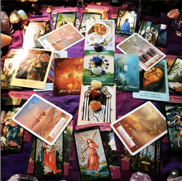 One hour Tarot Reading